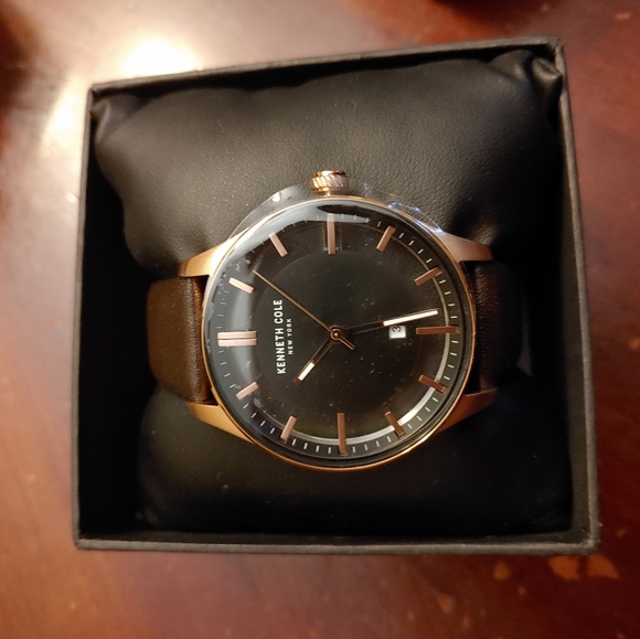 Mens Kenneth Cole Watch - Picture 1 of 6